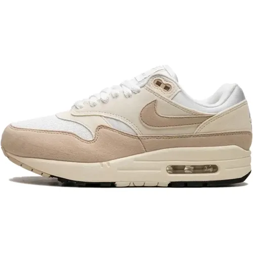 Pale Ivory Air Max 1 Sneaker , female, Sizes: 2 1/2 UK - Nike - Modalova