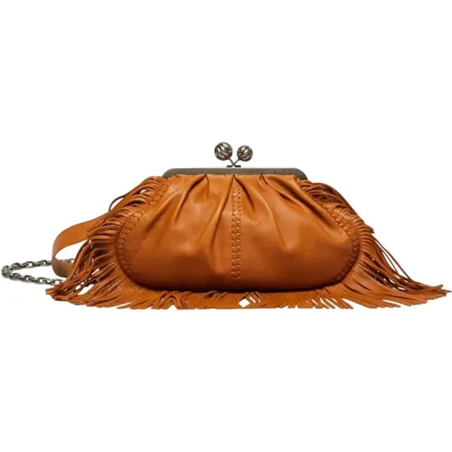 Clutches, female, , Size: ONE SIZE Iconic Pasticcino Leather Bag with Fringes - Max Mara Weekend - Modalova