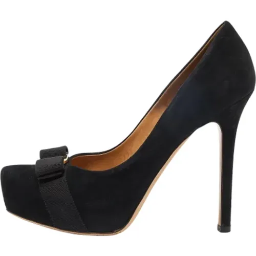 Pre-owned Pumps, female, , Size: 8 US Pre-owned Suede heels - Salvatore Ferragamo Pre-owned - Modalova