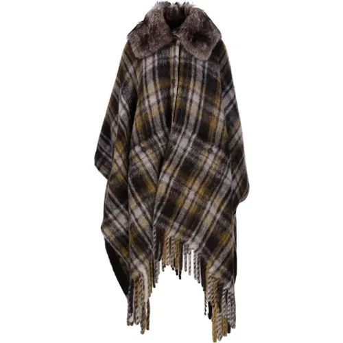 Capes, female, , Size: ONE SIZE Mohair, Alpaca and Wool Blend Fringed Cape - Moncler - Modalova