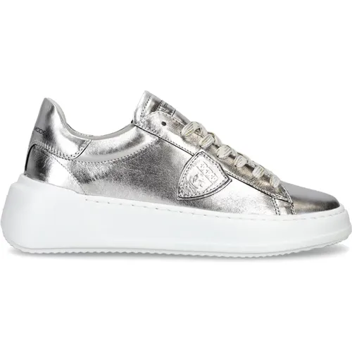 Sneakers, female, , Size: 9 US Silver Glamour Sneakers - Philippe Model - Modalova