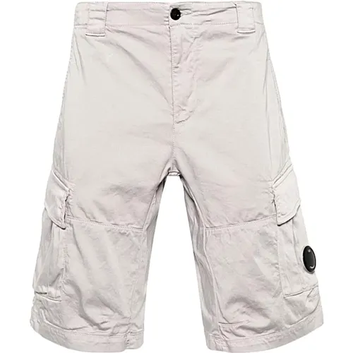 Stylische Bermuda-Shorts für Männer - C.P. Company - Modalova