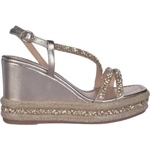 Stone-Embellished Wedge Sandal , female, Sizes: 7 UK, 6 UK, 5 UK, 4 UK, 3 UK - Alma en Pena - Modalova