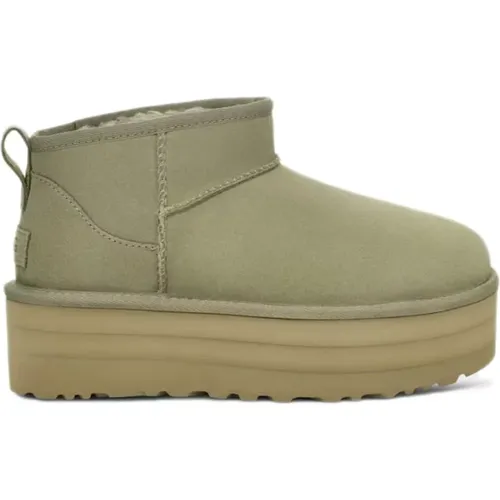 Grüne Classic Mini II Stiefel , Damen, Größe: 40 EU - Ugg - Modalova