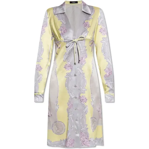Shirt Dresses, female, , Size: 2XS Silk Dress with Medusa Cameo Print - Versace - Modalova