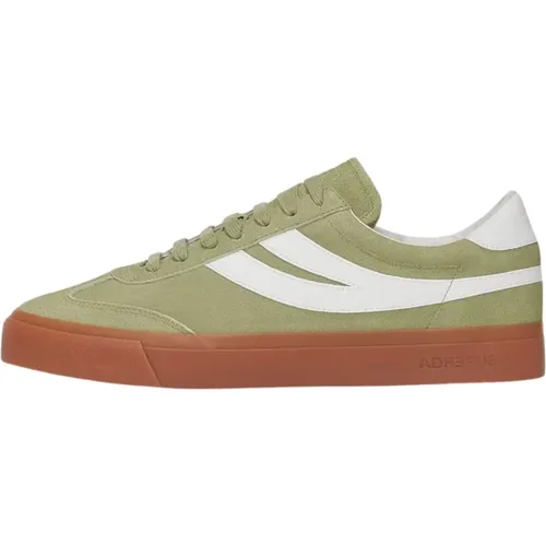 Grüne Swallow Wildleder Sneakers , Herren, Größe: 44 EU - Superga - Modalova