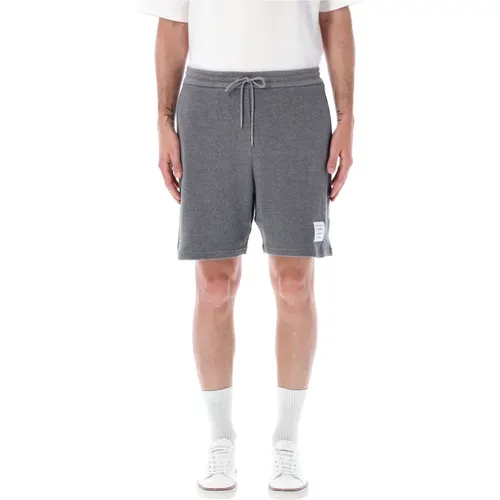 Mid Thigh Shorts with Red, White, Blue Framing , male, Sizes: XL - Thom Browne - Modalova
