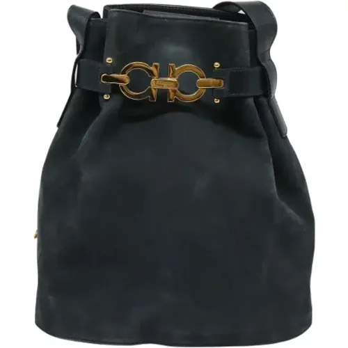 Pre-owned Bucket Bags, female, , Size: ONE SIZE Pre-owned Suede shoulder-bags - Salvatore Ferragamo Pre-owned - Modalova