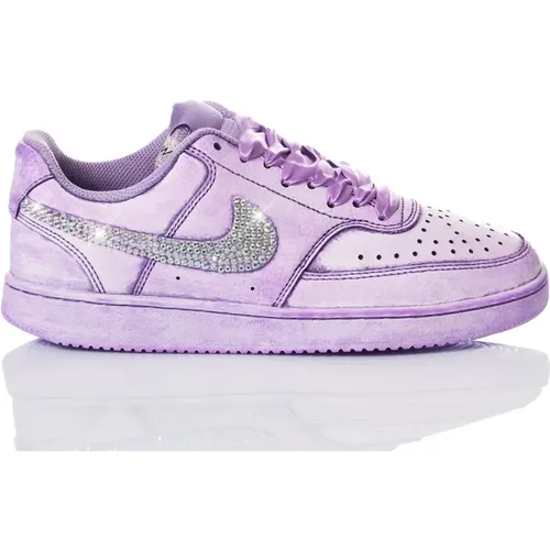 Handgefertigte Violette Sneakers , Damen, Größe: 36 EU - Nike - Modalova