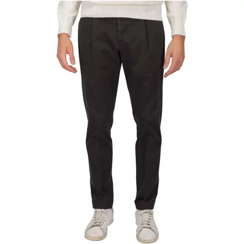 Chinos, male, , Size: 2XL Pants - Briglia - Modalova