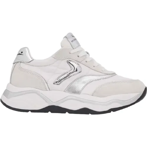 Sporty Sneaker with Gold Details , female, Sizes: 5 UK, 3 UK, 2 UK, 4 UK - Voile blanche - Modalova