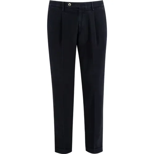 Chinos, male, , Size: W36 Elegant Wide Fit Pleated Trousers - Michael Coal - Modalova