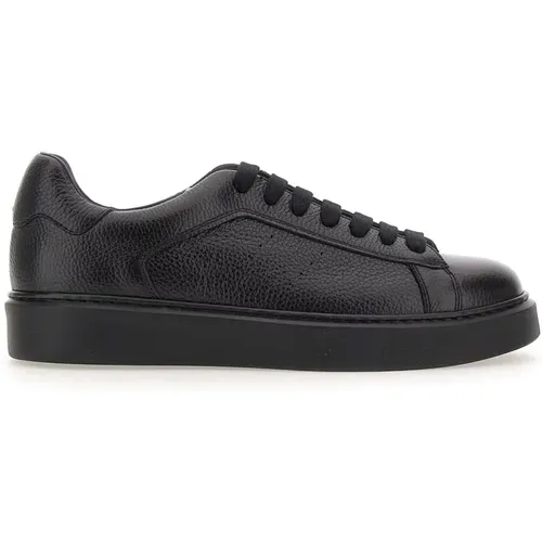 Sneakers , male, Sizes: 6 UK, 11 UK, 5 UK, 7 UK, 8 UK, 10 UK - Doucal's - Modalova