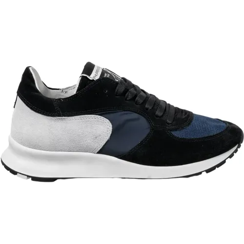 And Gray Suede LowTop Sneakers , male, Sizes: 7 UK - Philippe Model - Modalova