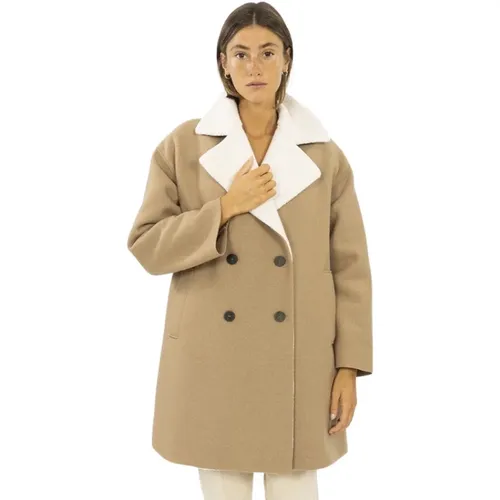 Bouclé Wool Coat , female, Sizes: M - Harris Wharf London - Modalova