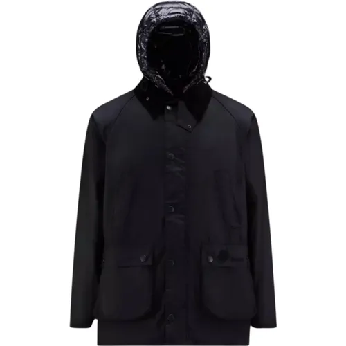 Kurze Wight Jacke in Schwarz mit Logo-Taschen - Moncler - Modalova