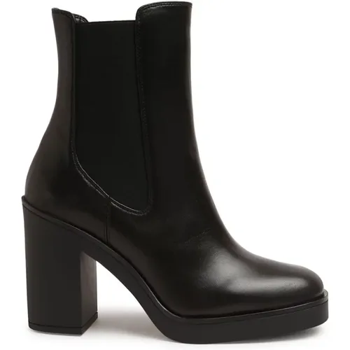 Ankle Boots for Women , female, Sizes: 3 1/2 UK, 2 1/2 UK, 4 1/2 UK, 6 UK, 7 UK, 5 1/2 UK, 4 UK, 3 UK - Stuart Weitzman - Modalova