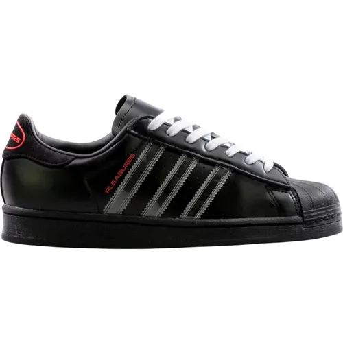 Limitierte Auflage Superstar Pleasures Sneaker , Herren, Größe: 42 2/3 EU - Adidas - Modalova