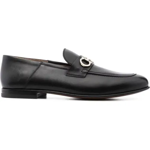 Schwarze Leder Loafers mit Mandelförmiger Spitze - Salvatore Ferragamo - Modalova