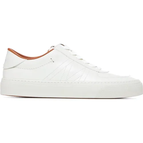 Leather Low-Top Sneakers , male, Sizes: 6 UK, 7 UK, 10 UK, 8 1/2 UK, 8 UK, 5 UK, 9 UK - Moncler - Modalova