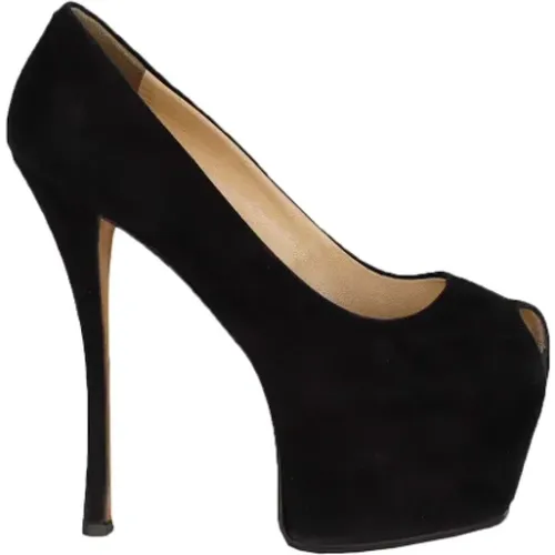 Pre-owned Pumps, female, , Size: 6 US Pre-owned Suede heels - Giuseppe Zanotti Pre-owned - Modalova