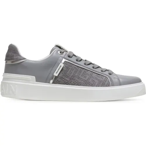 B-Court trainers in perforated monogrammed leather - Balmain - Modalova