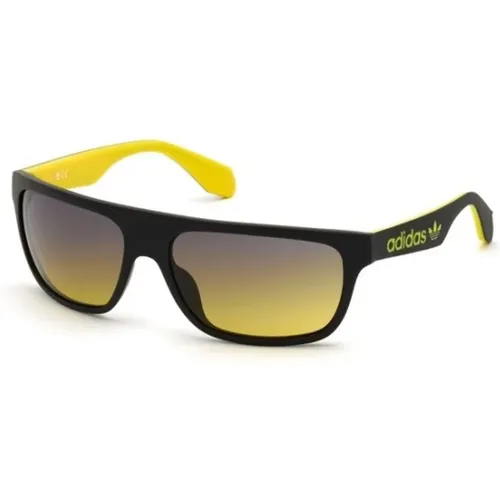 Matte Black Sunglasses , unisex, Sizes: 59 MM - adidas Originals - Modalova