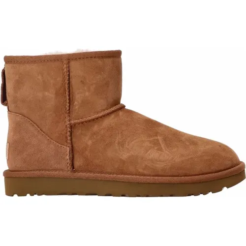 Klassische Mini II Stiefeletten , Damen, Größe: 37 EU - Ugg - Modalova