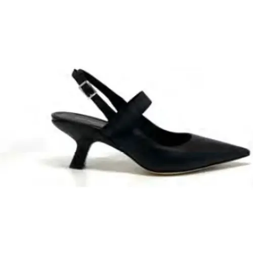 Heeled Shoes , female, Sizes: 4 UK, 5 UK, 6 UK, 7 UK, 8 UK, 3 UK - Vic Matié - Modalova