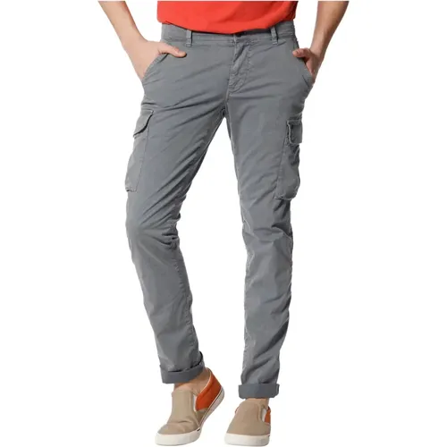 Straight Trousers, male, , Size: XL Slim Fit Cargo Trousers with Unique Chile Style - Mason's - Modalova