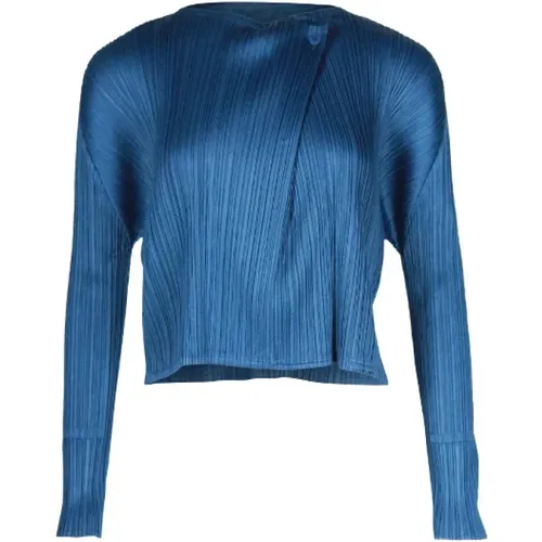 Pre-owned Polyester tops , female, Sizes: S - Issey Miyake Pre-owned - Modalova