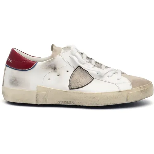 And Bordeaux Leather Sneakers , male, Sizes: 6 UK, 10 UK, 7 UK, 5 UK, 8 UK - Philippe Model - Modalova