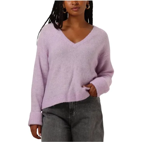 Lila V-Ausschnitt Pullover Elegant Komfort , Damen, Größe: S/M - moss copenhagen - Modalova