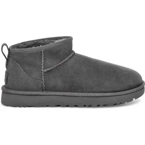 Graue Classic Ultra Mini Winterstiefel , Damen, Größe: 38 EU - Ugg - Modalova