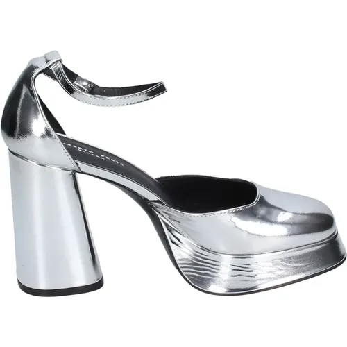 Womens Shiny Leather Sandals , female, Sizes: 3 UK, 5 UK, 4 1/2 UK, 6 UK, 7 1/2 UK, 6 1/2 UK, 5 1/2 UK, 7 UK - Roberto Festa - Modalova