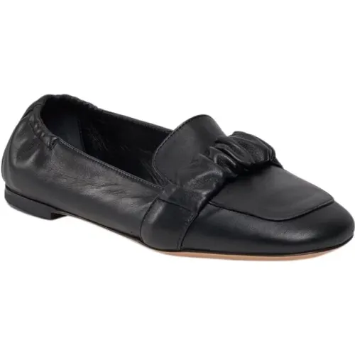 Schwarze Kalbsleder Loafers Slip-On Stil , Damen, Größe: 37 EU - AGL - Modalova