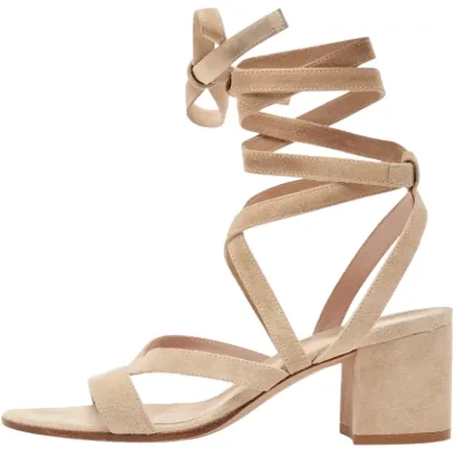 Pre-owned Sandals, female, , Size: 7 1/2 US Pre-owned Suede sandals - Gianvito Rossi Pre-owned - Modalova