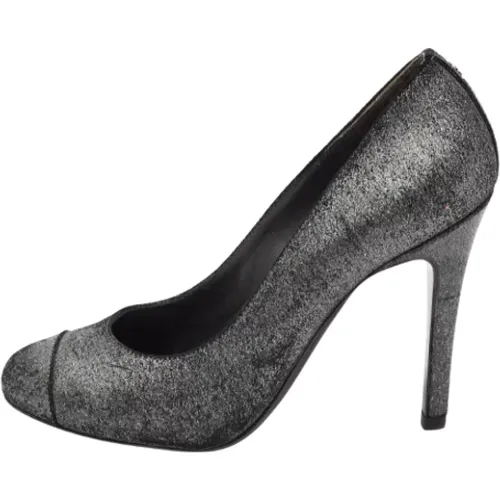 Pre-owned Suede heels , female, Sizes: 4 UK - Chanel Vintage - Modalova