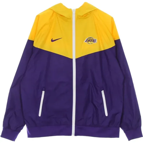 Light Jackets, male, , Size: XL NBA Courtside Windbreaker Jacket Yellow - Nike - Modalova