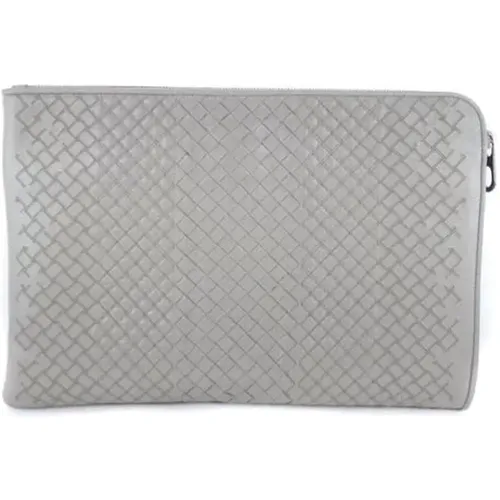 Pre-owned Clutches, female, , Size: ONE SIZE Intrecciato Leather Clutch - Bottega Veneta Vintage - Modalova