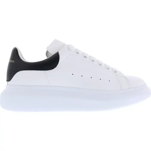 Oversized Sneakers , male, Sizes: 6 UK, 7 1/2 UK, 7 UK, 8 UK, 11 UK, 10 UK, 5 UK - alexander mcqueen - Modalova