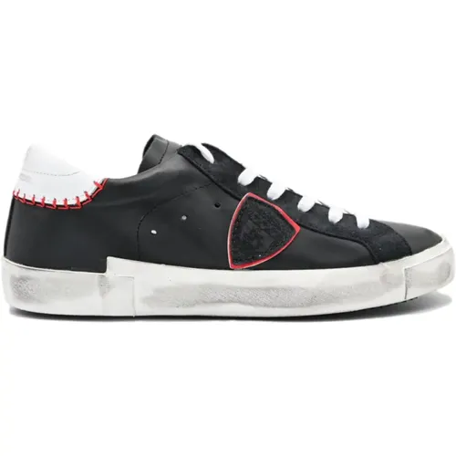 Low Top Sneakers in and Red , male, Sizes: 9 UK, 11 UK, 6 UK, 7 UK - Philippe Model - Modalova