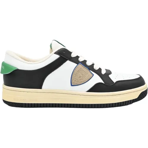 Sneakers, male, , Size: 6 US Lyon Low Sneakers in White/Black - Philippe Model - Modalova