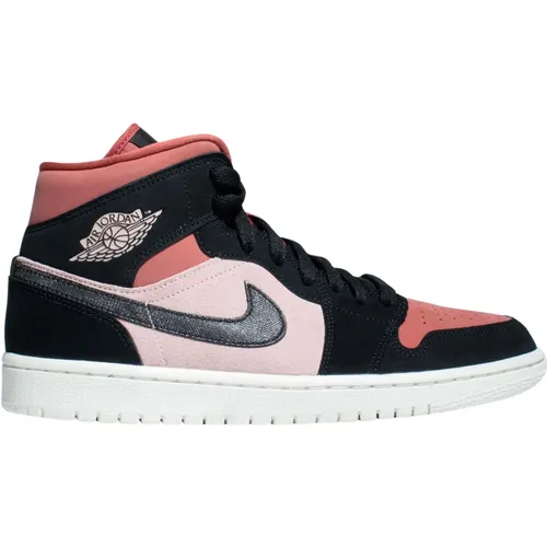 Limited Edition Air Jordan 1 Mid , male, Sizes: 4 1/2 UK, 7 UK, 4 UK, 8 1/2 UK, 2 1/2 UK, 9 UK, 3 1/2 UK, 10 UK, 6 1/2 UK, 10 1/2 UK, 6 UK, 5 UK, 2 UK - Nike - Modalova