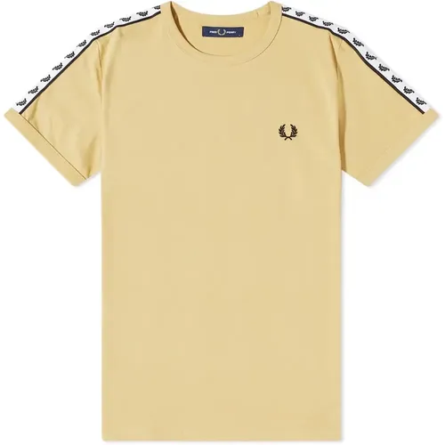 T-Shirts, male, , Size: XL 90s Inspired Ringer T-Shirt with Laurel Crown Tape - Fred Perry - Modalova