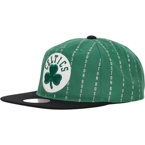 Caps, male, , Size: ONE SIZE Boston Celtics Flat Brim Cap - Mitchell & Ness - Modalova