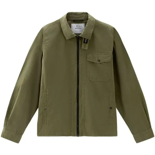 Grünes Baumwoll-Gabardine-Zip-Shirt , Herren, Größe: XL - Woolrich - Modalova