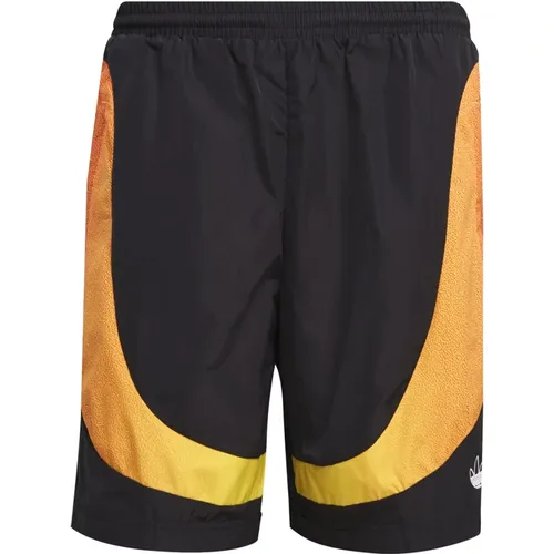 Sportliche Bermuda-Shorts mit Farbigem Detail - Adidas - Modalova