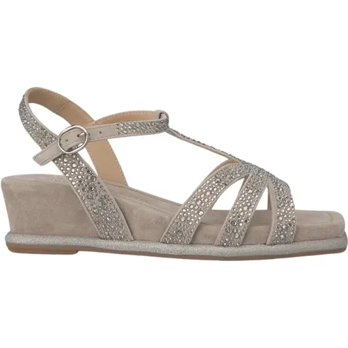 Shiny Wedge Sandal with Rhinestone Straps , female, Sizes: 6 UK, 5 UK, 7 UK, 4 UK - Alma en Pena - Modalova