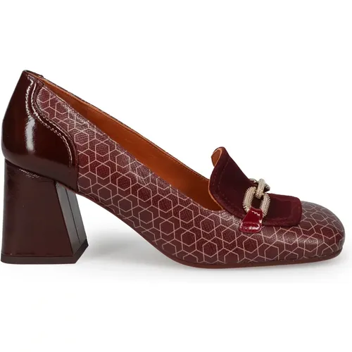 Pumps, female, , Size: 8 US Bordeaux Flat Shoes Geometric Print - Chie Mihara - Modalova